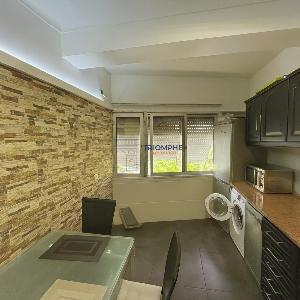 Apartamento T2 Remodelado– Reboleira, Amadora