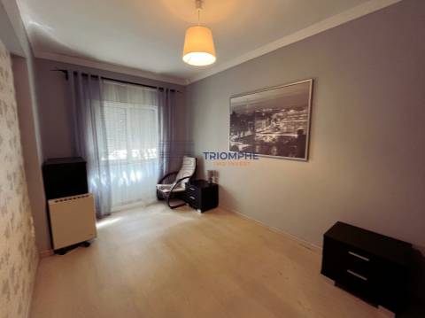 Apartamento T2 Remodelado– Reboleira, Amadora