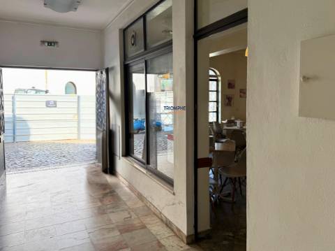 Loja no coração de Lagoa