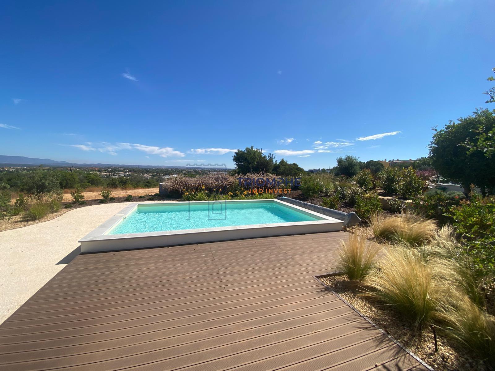 Moradia T3 com Piscina – Pestana Valley