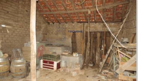 Moradia T3 para recuperação São Pedro de Tomar