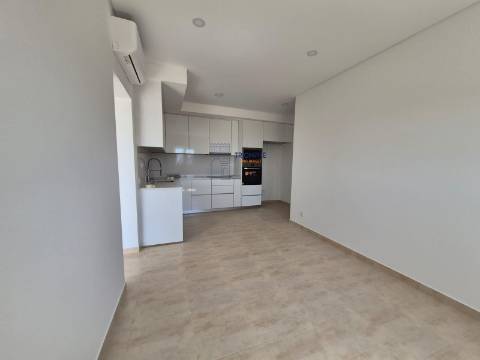 Moradia Maxial Monte Redondo