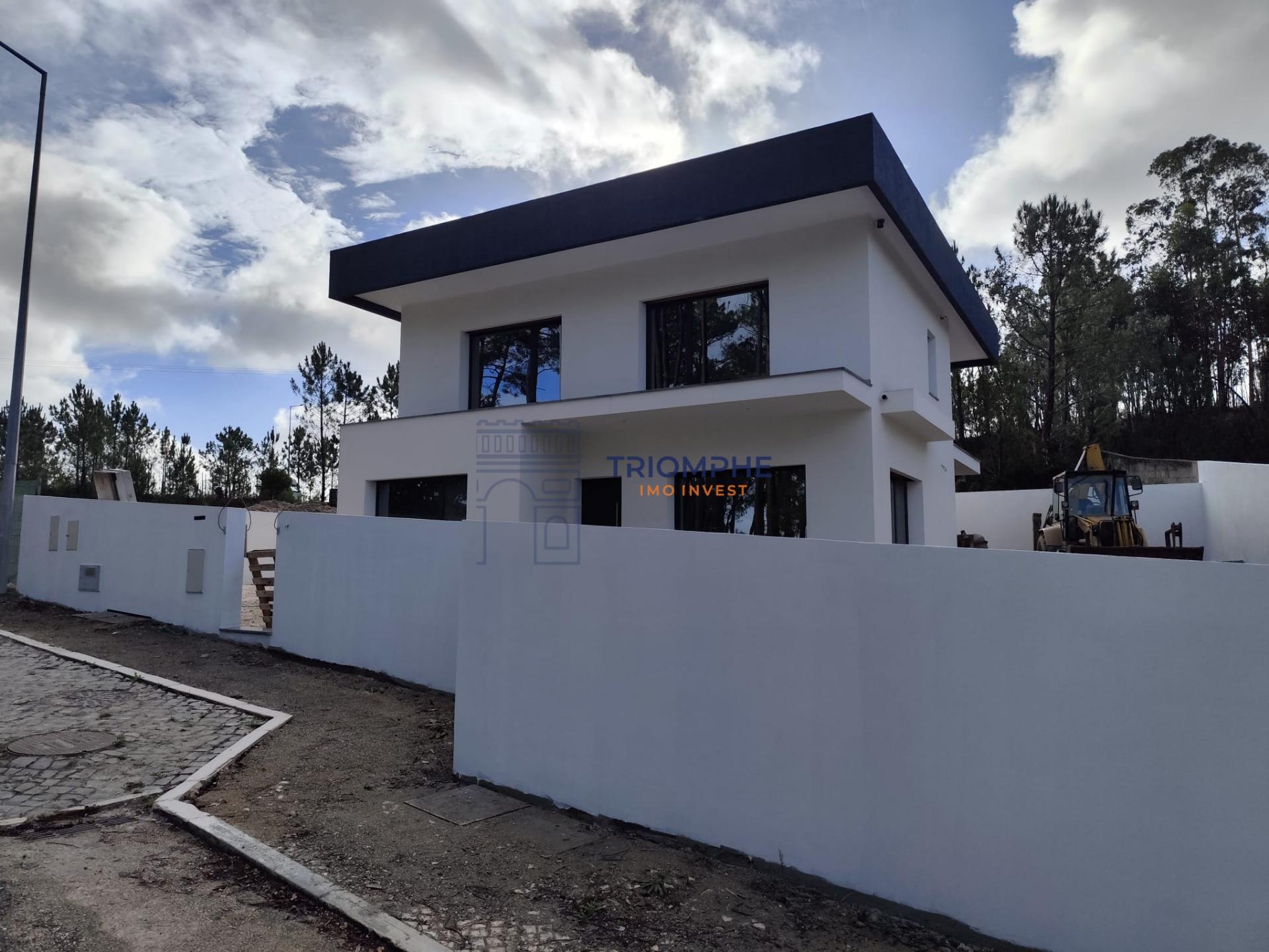 Moradia t4 com design Contemporâneo - Ansião 