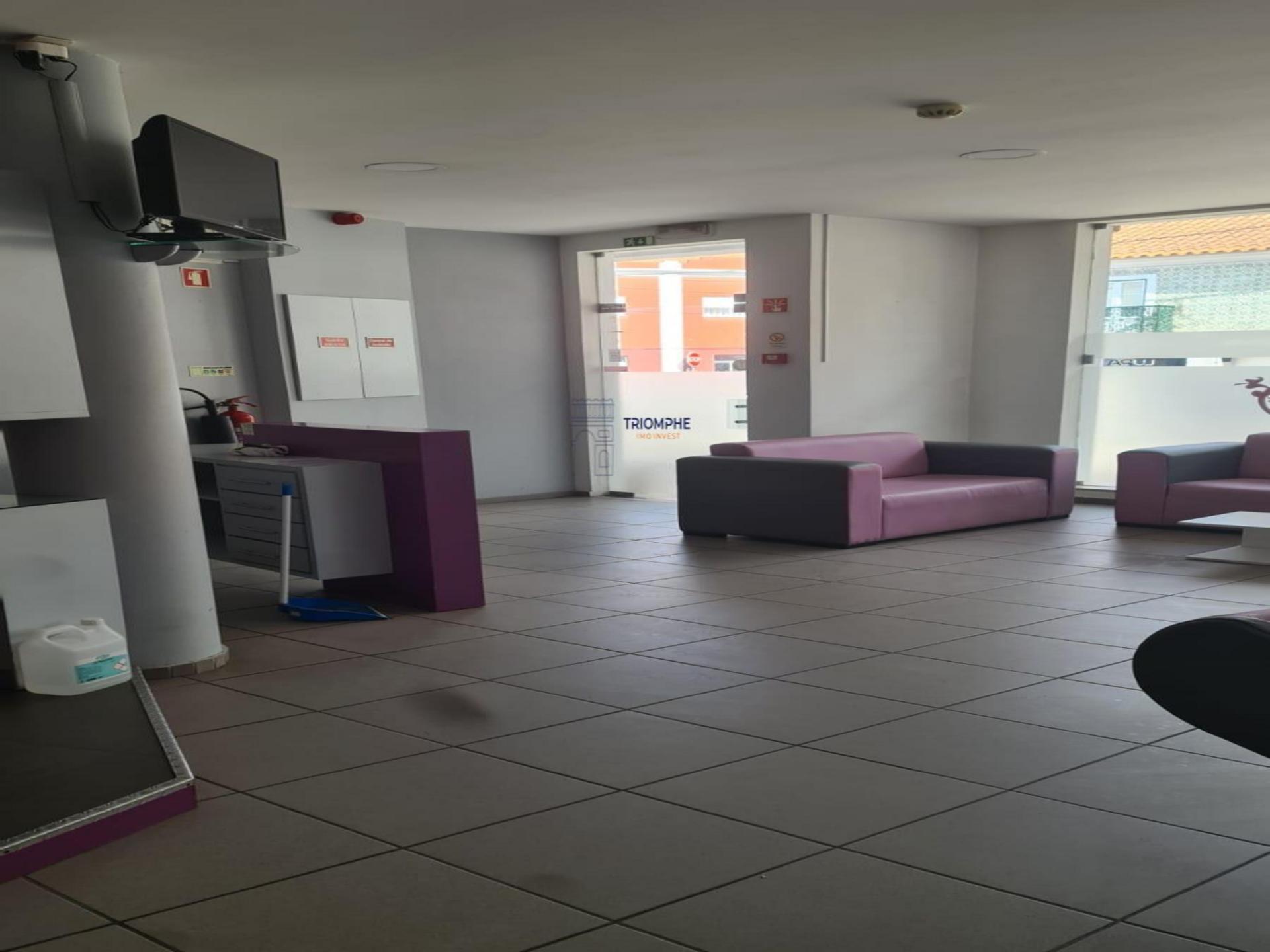 Espaço comercial  situado na  Marinha Grande