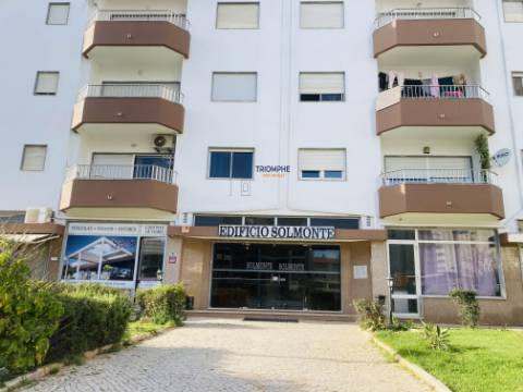 Apartamento T2 com Varanda vista Mar, Praia da Rocha, Portimão