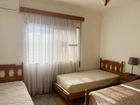 Apartamento T2 com Varanda vista Mar, Praia da Rocha, Portimão