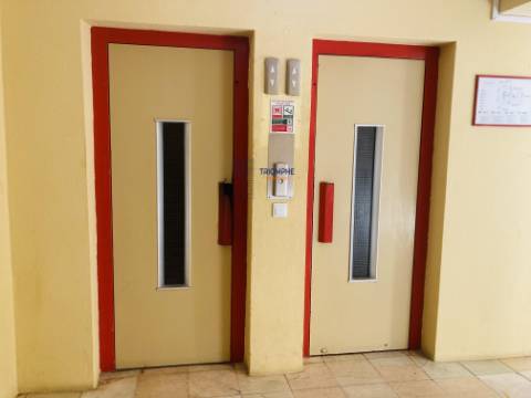 Apartamento T2 com Varanda vista Mar, Praia da Rocha, Portimão