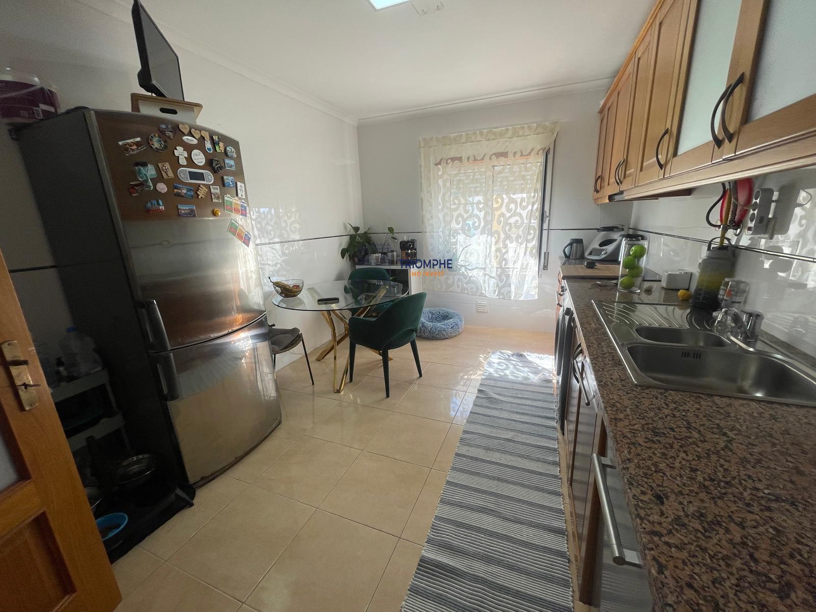 Apartamento T3 Zona Tranquila Nazaré