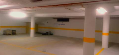 Penthouse T3 Novo Garagem Terraço, Centro Lourinhã