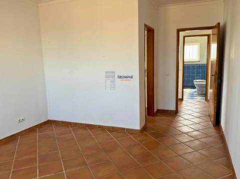 Moradia T5 com Vista Excecional