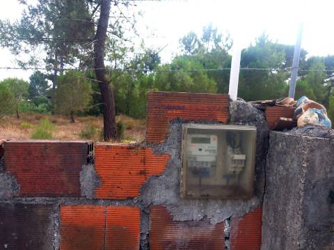 Moradia T1 inserida lote terreno 646m2 Pataias e Martingança