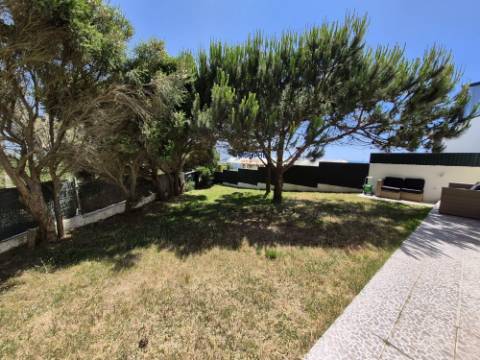 Moradia T3 com Vista para a Praia Azul - Silveira