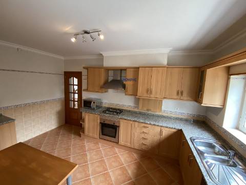 Moradia T3 com Vista para a Praia Azul - Silveira