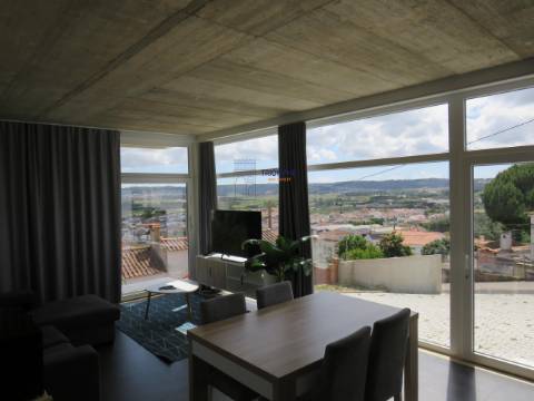 Moradia Moderna com piscina Roof Top em Óbidos