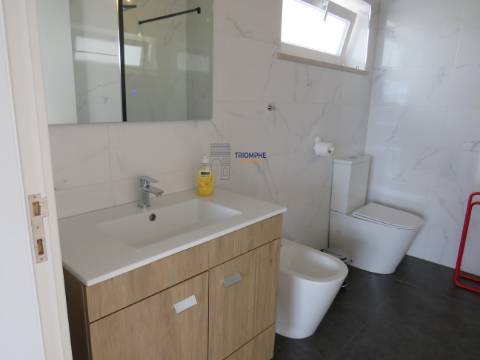 Moradia Moderna com piscina Roof Top em Óbidos