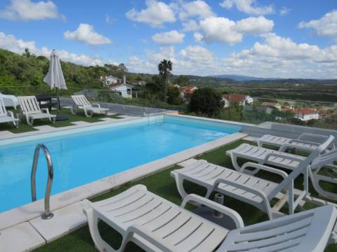 Moradia Moderna com piscina Roof Top em Óbidos