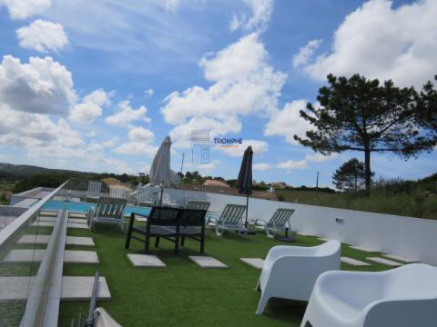 Moradia Moderna com piscina Roof Top em Óbidos