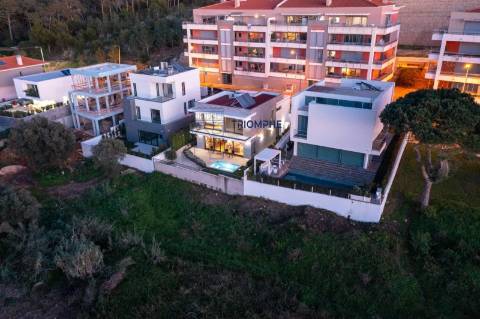 Moradia Isolada 3 suites com piscina,Estoril