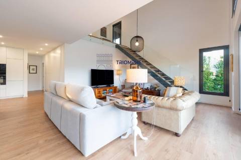 Moradia Isolada 3 suites com piscina,Estoril