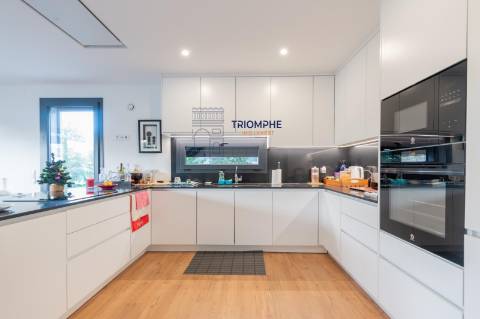 Moradia Isolada 3 suites com piscina,Estoril