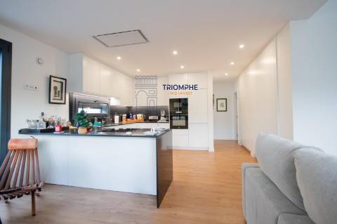 Moradia Isolada 3 suites com piscina,Estoril