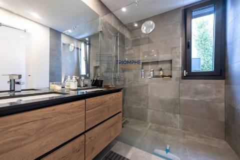 Moradia Isolada 3 suites com piscina,Estoril