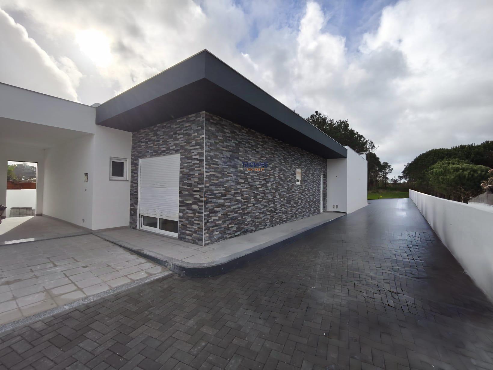 Moradia T4 de Arquitetura contemporânea em Pataias, Alcobaça