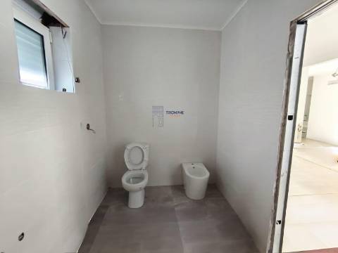 Moradia T4 de Arquitetura contemporânea em Pataias, Alcobaça