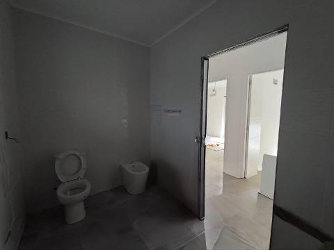 Moradia T4 de Arquitetura contemporânea em Pataias, Alcobaça