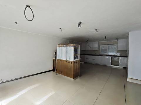 Moradia T3 de Arquitetura contemporânea em Pataias, Alcobaça