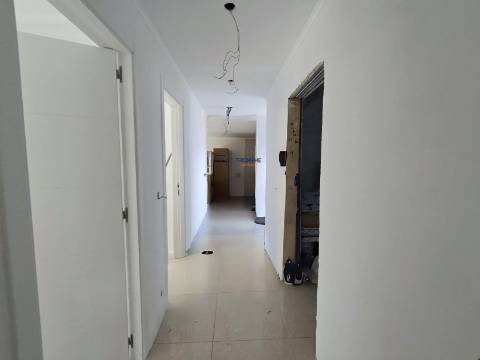 Moradia T3 de Arquitetura contemporânea em Pataias, Alcobaça