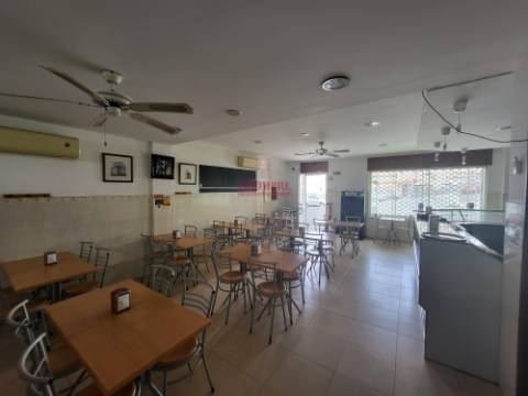 Estabelecimento Comercial Bucelas