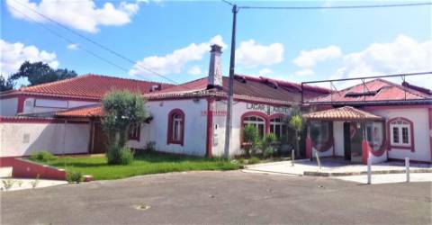 Edifício Comercial em Pombal, próximo à Zona Industrial