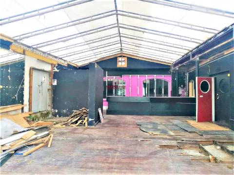 Edifício Comercial em Pombal, próximo à Zona Industrial