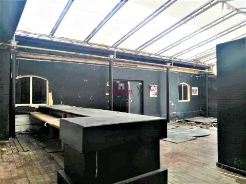 Edifício Comercial em Pombal, próximo à Zona Industrial