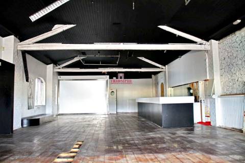 Edifício Comercial em Pombal, próximo à Zona Industrial