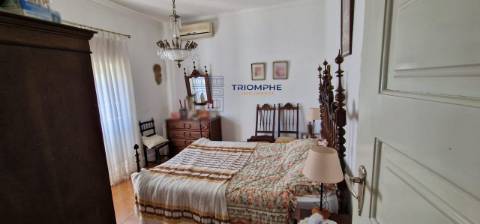 Moradia T4 com terreno, Riachos, Torres Novas