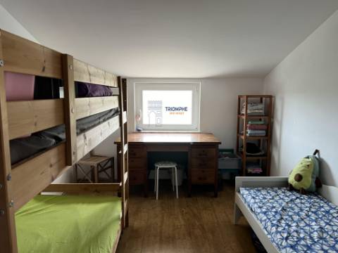 Moradia T6 em lote de 2000m2 em Seixal, Lourinhã