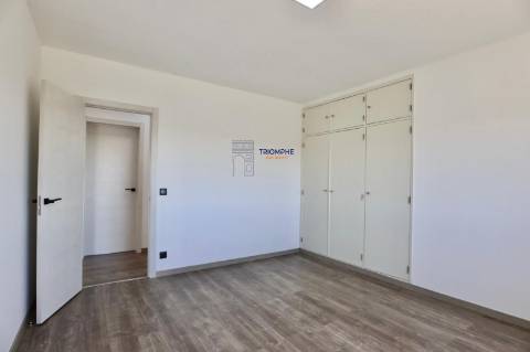 Moradia T5 com piscina Constância