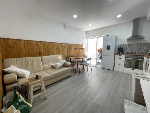 Moradia Bi-Familiar - Peniche.