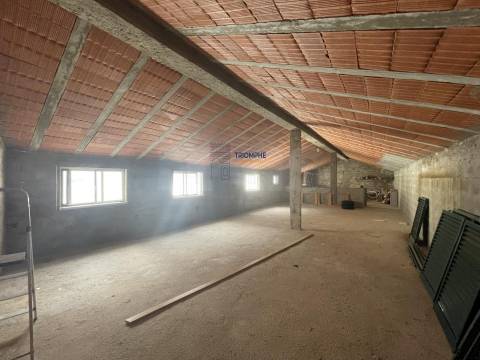 Moradia Bi-Familiar - Peniche.