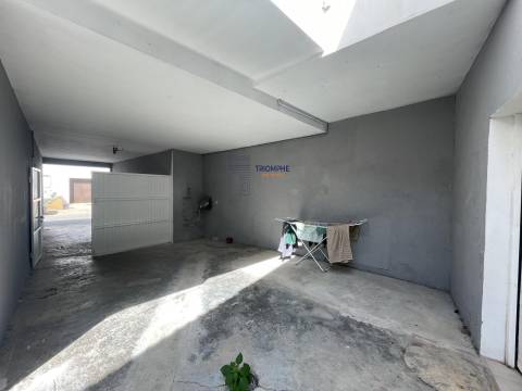 Moradia Bi-Familiar - Peniche.