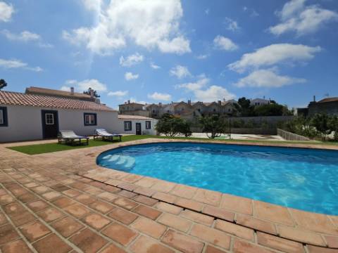 Moradia T2 com piscina, Caldas da Rainha