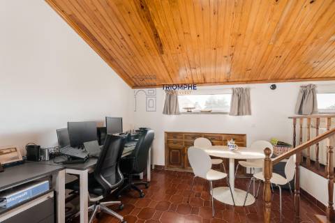 Moradia T3 renovada Porto Salvo, Oeiras