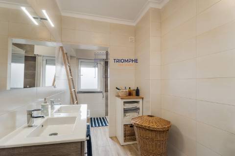 Moradia T3 renovada Porto Salvo, Oeiras