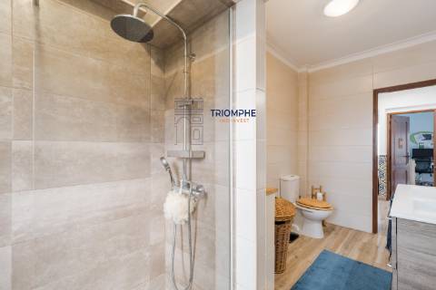 Moradia T3 renovada Porto Salvo, Oeiras