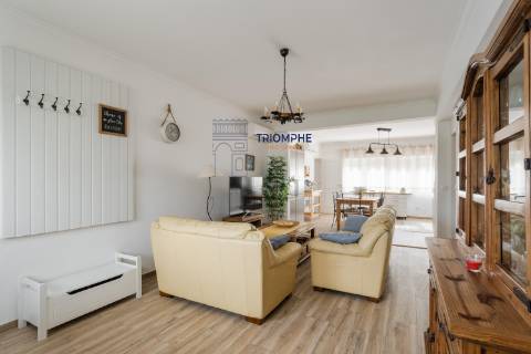 Moradia T3 renovada Porto Salvo, Oeiras