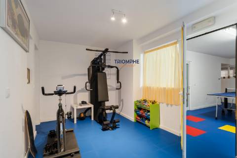 Moradia T3 renovada Porto Salvo, Oeiras