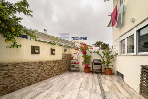Moradia T3 renovada Porto Salvo, Oeiras