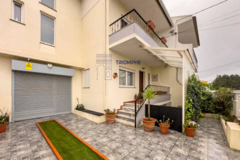 Moradia T3 renovada Porto Salvo, Oeiras